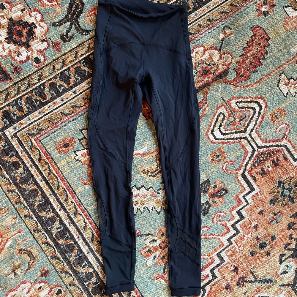 Lululemon black leggings
